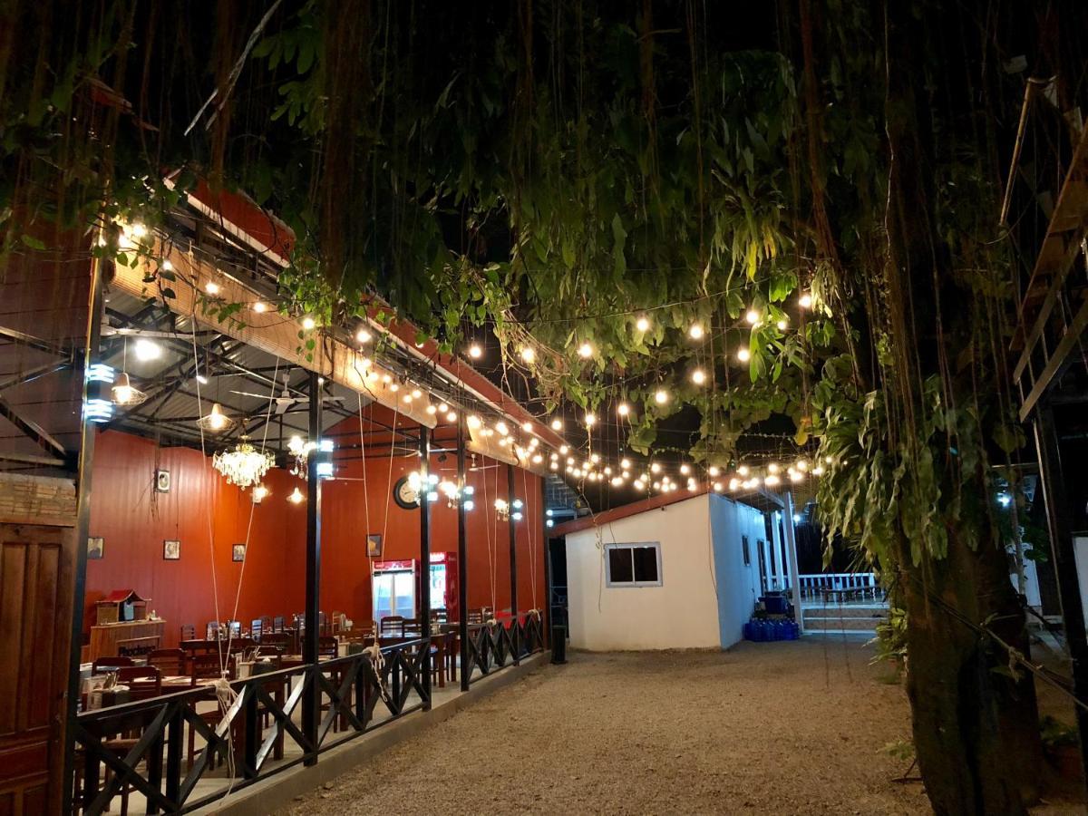 Blue guesthouse Vang Vieng Extérieur photo